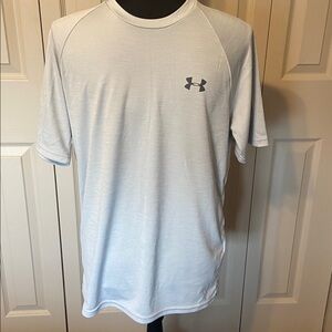 Under Armour Heatgear Light Gray Short Sleeve Crew Neck Shirt  Men’s Size Small